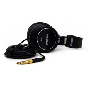 TASCAM TH-06 - Auriculares de monitorización Bass XL